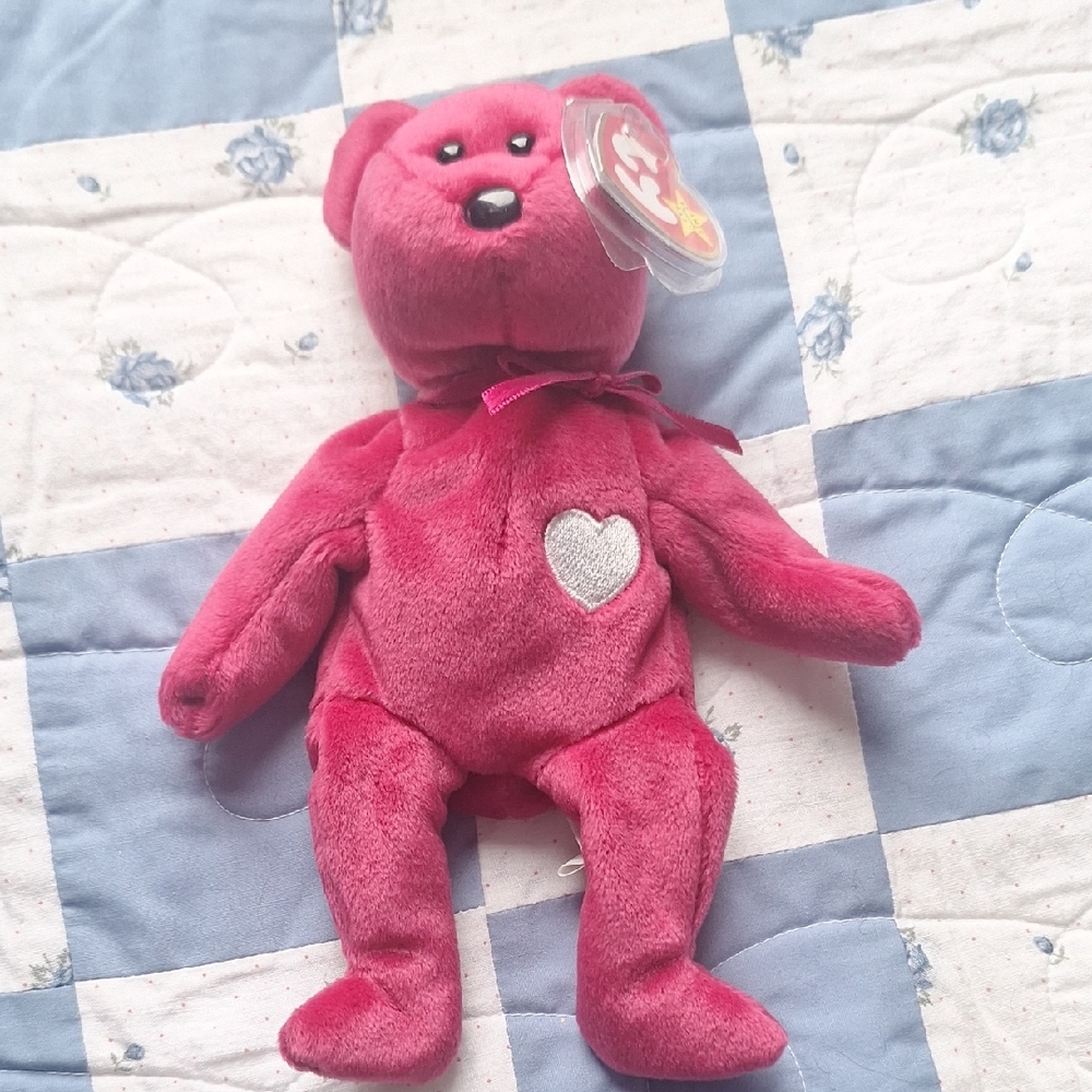 TY VALENTINA Beanie Babies Bear